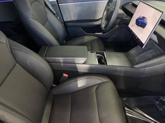 TESLA MODEL 3 2024 5YJ3E1EA7RF855704 image